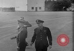 Standbild General Eisenhower Wiesbaden Deutschland, 1951, aus Sekunde 44 historischem Filmmaterial Videoclip 65675048636