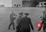 Standbild General Eisenhower Wiesbaden Deutschland, 1951, aus Sekunde 46 historischem Filmmaterial Videoclip 65675048636