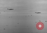 Standbild französische Fallschirmjäger Deutschland, 1951, aus Sekunde 3 historischem Filmmaterial Videoclip 65675048637