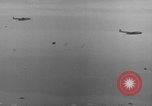 Standbild französische Fallschirmjäger Deutschland, 1951, aus Sekunde 6 historischem Filmmaterial Videoclip 65675048637