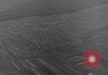 Standbild französische Fallschirmjäger Deutschland, 1951, aus Sekunde 25 historischem Filmmaterial Videoclip 65675048638