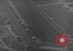 Standbild C-119 Flugzeugen Deutschland, 1951, aus Sekunde 9 historischem Filmmaterial Videoclip 65675048639