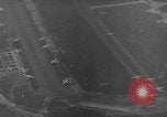 Standbild C-119 Flugzeugen Deutschland, 1951, aus Sekunde 10 historischem Filmmaterial Videoclip 65675048639