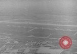 Standbild C-119 Flugzeugen Deutschland, 1951, aus Sekunde 52 historischem Filmmaterial Videoclip 65675048639