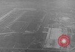 Standbild C-119 Flugzeugen Deutschland, 1951, aus Sekunde 27 historischem Filmmaterial Videoclip 65675048640