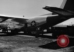 Standbild USA C 130-Flugzeugen Japan, 1958, aus Sekunde 12 historischem Filmmaterial Videoclip 65675048643