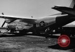 Standbild USA C 130-Flugzeugen Japan, 1958, aus Sekunde 13 historischem Filmmaterial Videoclip 65675048643