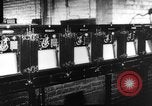 Standbild Gießerei United States USA, 1945, aus Sekunde 9 historischem Filmmaterial Videoclip 65675048645