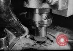 Standbild Gießerei United States USA, 1945, aus Sekunde 41 historischem Filmmaterial Videoclip 65675048645