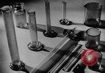 Standbild synthetischer Kautschuk United States USA, 1945, aus Sekunde 22 historischem Filmmaterial Videoclip 65675048646