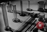 Standbild synthetischer Kautschuk United States USA, 1945, aus Sekunde 24 historischem Filmmaterial Videoclip 65675048646
