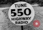Standbild Autobahn Radio United States USA, 1945, aus Sekunde 20 historischem Filmmaterial Videoclip 65675048647