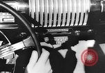 Standbild Autobahn Radio United States USA, 1945, aus Sekunde 32 historischem Filmmaterial Videoclip 65675048647