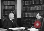 Standbild Wallace Donham B United States USA, 1945, aus Sekunde 22 historischem Filmmaterial Videoclip 65675048649