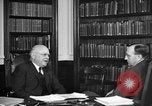 Standbild Wallace Donham B United States USA, 1945, aus Sekunde 26 historischem Filmmaterial Videoclip 65675048649