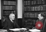 Standbild Wallace Donham B United States USA, 1945, aus Sekunde 28 historischem Filmmaterial Videoclip 65675048649
