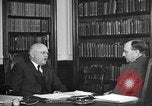 Standbild Wallace Donham B United States USA, 1945, aus Sekunde 46 historischem Filmmaterial Videoclip 65675048649