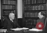 Standbild Wallace Donham B United States USA, 1945, aus Sekunde 55 historischem Filmmaterial Videoclip 65675048649