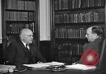 Standbild Wallace Donham B United States USA, 1945, aus Sekunde 58 historischem Filmmaterial Videoclip 65675048649