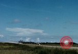 Immagine di Il Vietnam Air force C 47 piani Rach Gia Vietnam, 1966, secondo 7 filmato di repertorio 65675048653
