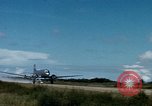 Immagine di Il Vietnam Air force C 47 piani Rach Gia Vietnam, 1966, secondo 9 filmato di repertorio 65675048653