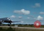 Immagine di Il Vietnam Air force C 47 piani Rach Gia Vietnam, 1966, secondo 10 filmato di repertorio 65675048653