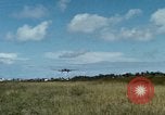 Immagine di Il Vietnam Air force C 47 piani Rach Gia Vietnam, 1966, secondo 60 filmato di repertorio 65675048653