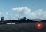 Immagine di Il Vietnam Air force C 47 piani Rach Gia Vietnam, 1966, secondo 17 filmato di repertorio 65675048654