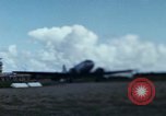 Immagine di Il Vietnam Air force C 47 piani Rach Gia Vietnam, 1966, secondo 19 filmato di repertorio 65675048654