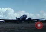Immagine di Il Vietnam Air force C 47 piani Rach Gia Vietnam, 1966, secondo 25 filmato di repertorio 65675048654
