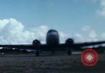 Immagine di Il Vietnam Air force C 47 piani Rach Gia Vietnam, 1966, secondo 28 filmato di repertorio 65675048654