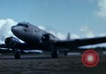 Immagine di Il Vietnam Air force C 47 piani Rach Gia Vietnam, 1966, secondo 31 filmato di repertorio 65675048654