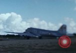Immagine di Il Vietnam Air force C 47 piani Rach Gia Vietnam, 1966, secondo 54 filmato di repertorio 65675048654
