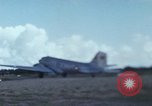 Immagine di Il Vietnam Air force C 47 piani Rach Gia Vietnam, 1966, secondo 56 filmato di repertorio 65675048654