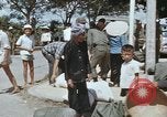 Immagine di Popolo vietnamita Kien Thanh Vietnam, 1966, secondo 61 filmato di repertorio 65675048657