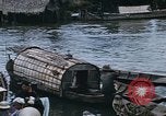 Standbild Einbaum Boote Kien Thanh Vietnam, 1966, aus Sekunde 27 historischem Filmmaterial Videoclip 65675048661