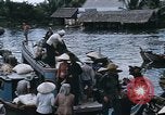 Standbild Einbaum Boote Kien Thanh Vietnam, 1966, aus Sekunde 54 historischem Filmmaterial Videoclip 65675048661