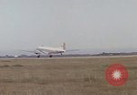 Image Vietnam Force aérienne C 47 aéronefs Vietnam, 1966, de la seconde 9 séquences d'archives historiques vidéo 65675048670