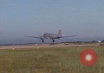 Image Vietnam Force aérienne C 47 aéronefs Vietnam, 1966, de la seconde 31 séquences d'archives historiques vidéo 65675048670