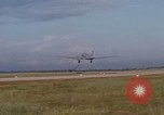 Image Vietnam Force aérienne C 47 aéronefs Vietnam, 1966, de la seconde 33 séquences d'archives historiques vidéo 65675048670