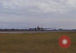 Image Vietnam Force aérienne C 47 aéronefs Vietnam, 1966, de la seconde 47 séquences d'archives historiques vidéo 65675048670