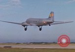 Image Vietnam Force aérienne C 47 aéronefs Vietnam, 1966, de la seconde 54 séquences d'archives historiques vidéo 65675048670