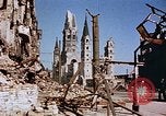 Immagine di Kaiser Wilhelm la chiesa Berlino Germania, 1945, secondo 13 filmato di repertorio 65675048671