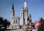 Immagine di Kaiser Wilhelm la chiesa Berlino Germania, 1945, secondo 42 filmato di repertorio 65675048671