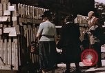 Immagine di Poliziotti tedeschi Berlino Germania, 1945, secondo 5 filmato di repertorio 65675048681