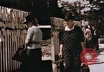 Immagine di Poliziotti tedeschi Berlino Germania, 1945, secondo 16 filmato di repertorio 65675048681