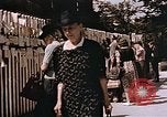 Immagine di Poliziotti tedeschi Berlino Germania, 1945, secondo 18 filmato di repertorio 65675048681