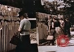 Immagine di Poliziotti tedeschi Berlino Germania, 1945, secondo 20 filmato di repertorio 65675048681