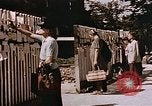 Immagine di Poliziotti tedeschi Berlino Germania, 1945, secondo 30 filmato di repertorio 65675048681