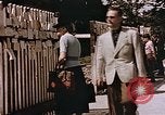 Immagine di Poliziotti tedeschi Berlino Germania, 1945, secondo 37 filmato di repertorio 65675048681